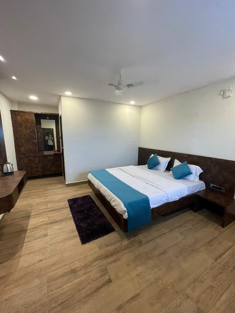 The Waves Waterpark Gallery 21