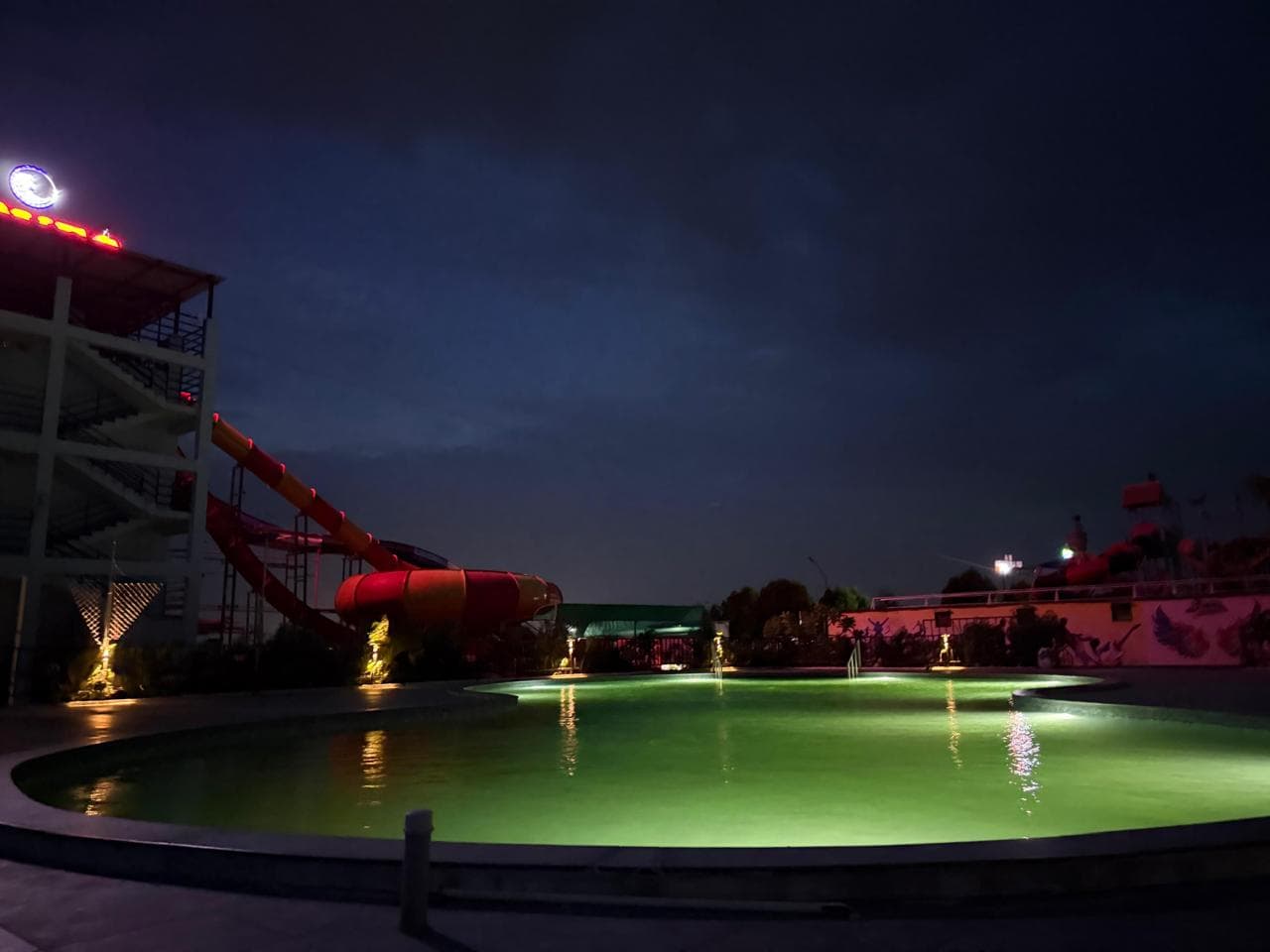 The Waves Waterpark Gallery 24